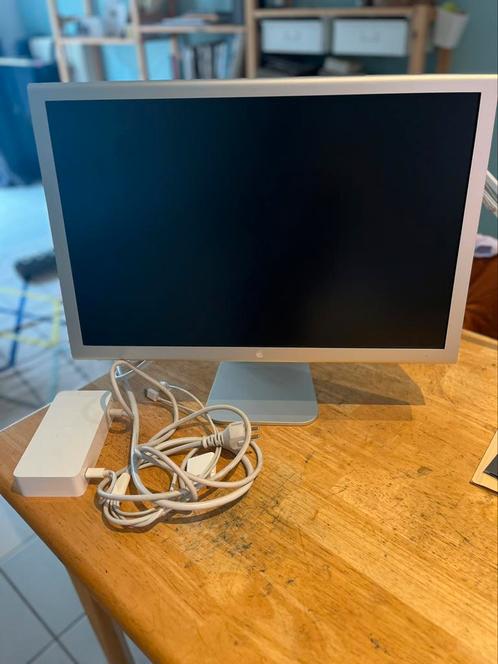 Apple cinema hd display 23”, Computers en Software, Monitoren, Zo goed als nieuw, DVI, IPS, HD, Ophalen