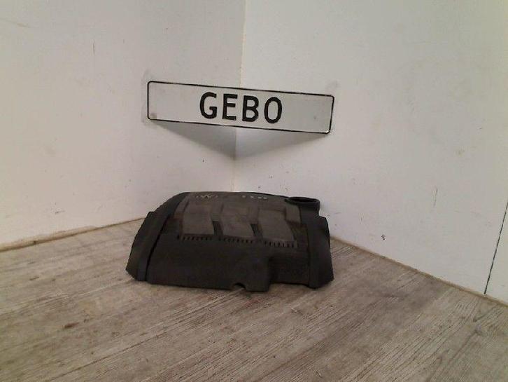 BESCHERMKAP Volkswagen Polo V (6R) (03P103925), Auto-onderdelen, Overige Auto-onderdelen, Volkswagen, Gebruikt