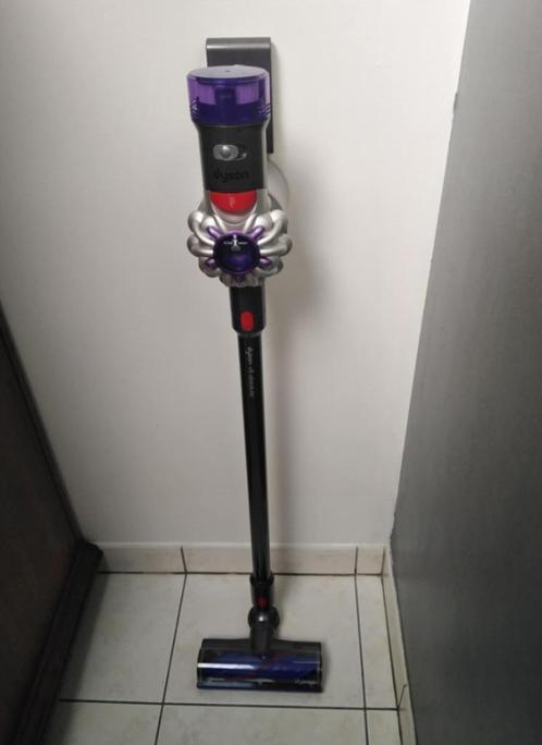 Aspirateur balai Dyson, Elektronische apparatuur, Stofzuigers, Zo goed als nieuw, Stofzuiger, Ophalen