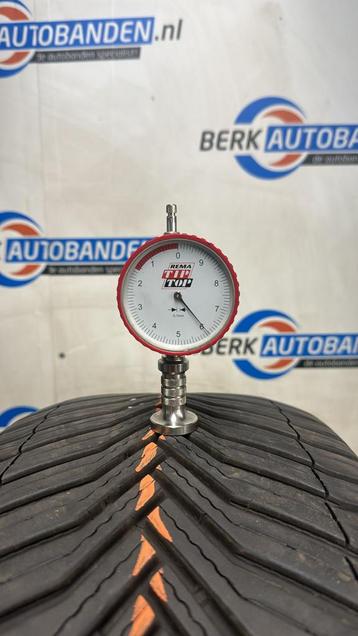 4x Michelin Crossclimate 2 (VOL) 235/55 R18 104H 235/55/18 2 beschikbaar voor biedingen