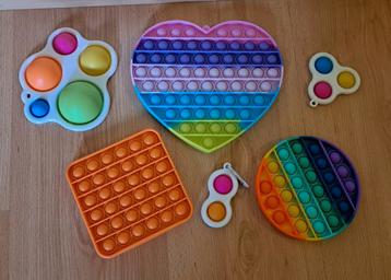 7 x Pop it - fidget  beschikbaar voor biedingen