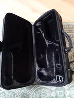 Koffer & Staander Alt Saxofoon, Muziek en Instrumenten, Ophalen, Zo goed als nieuw, Saxofoon