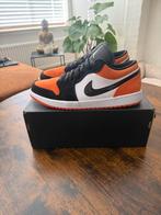 Jordan 1 low, Kleding | Heren, Schoenen, Overige kleuren, Ophalen of Verzenden, Zo goed als nieuw, Sneakers