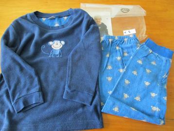 Pyjama kind maat 110 beschikbaar voor biedingen