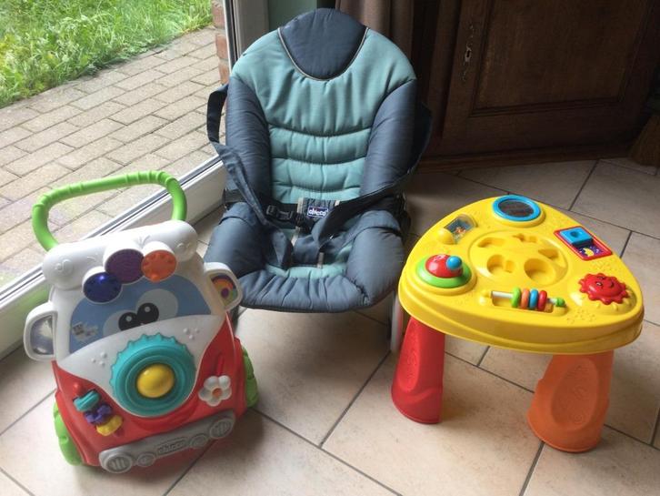 RELAXVOERTUIG, SPELLETJES"CHICC0"/SPEELTAFEL, Kinderen en Baby's, Babymode-accessoires, Gebruikt, Ophalen of Verzenden