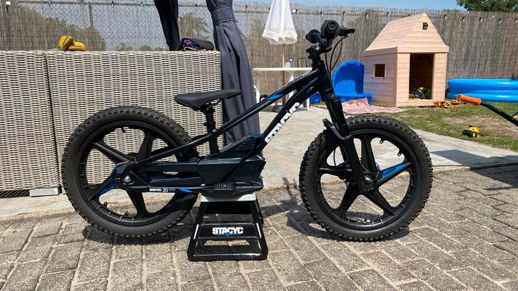 Stacyc 20edrive elektrische crossfiets, Fietsen en Brommers, Minibikes, Midibikes en Pitbikes, Zo goed als nieuw, Ophalen