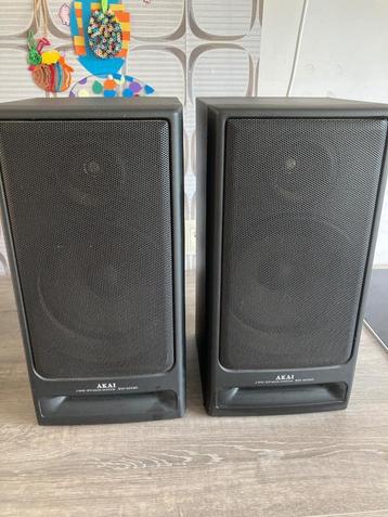 2 luidsprekers Akai