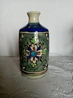 Vase bouteille persan  en faïence des années 1930/50 (18cm), Antiquités & Art, Enlèvement ou Envoi