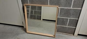 Ikea Nissedal spiegel 75x75 beschikbaar voor biedingen