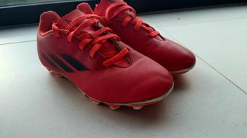 Chaussure foot adidas 31,5 beschikbaar voor biedingen