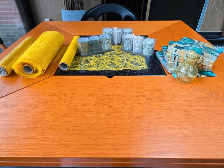 Tafelaankleding in geel en groen, perfect voor pasen, Maison & Meubles, Maison & Meubles | Autre, Comme neuf, Enlèvement