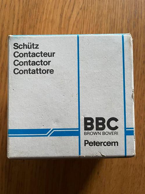 BBC Petercem Contacteur B25-40-00, Bricolage & Construction, Électricité & Câbles, Comme neuf, Autres types