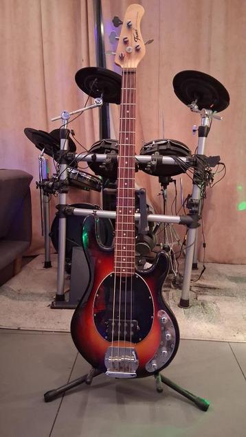 basse fame MM400 beschikbaar voor biedingen