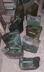 Jerrycans oude Jerrycans decoratie, Antiek en Kunst, Ophalen