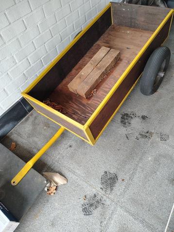 aanhangwagentje voor gocart of zitmaaier beschikbaar voor biedingen