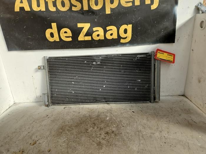 Radiateur clim d'un Fiat Punto, Autos : Pièces & Accessoires, Autres pièces automobiles, Fiat, Utilisé, 3 mois de garantie, Enlèvement ou Envoi