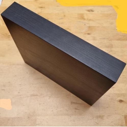 Mooie zwarte wandplanken IKEA 3€/st 5€ allebei Perfecte staa, Huis en Inrichting, Woonaccessoires | Wandplanken en Boekenplanken
