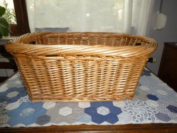 Rieten mand beschikbaar voor biedingen