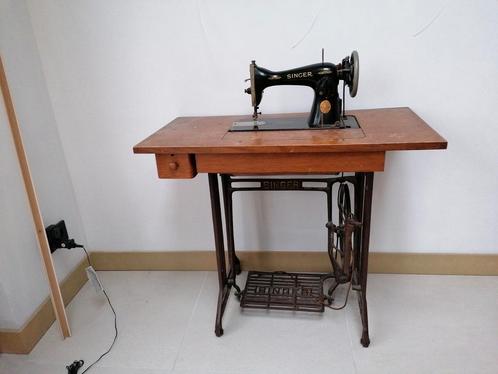 Authentiek naaimachine Singer uit 1947, Antiek en Kunst, Antiek | Naaimachines, Ophalen