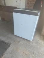 Kleine diepvries werkt perfect, Elektronische apparatuur, Vriezers en Diepvrieskisten, Ophalen, Gebruikt