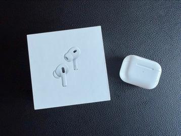 Zo goed als nieuwe Apple AirPods Pro 2-oortjes beschikbaar voor biedingen