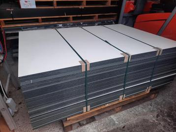 Nieuwe Trespa platen 10mm WIT aan spotprijs EUR 70 per plaat beschikbaar voor biedingen