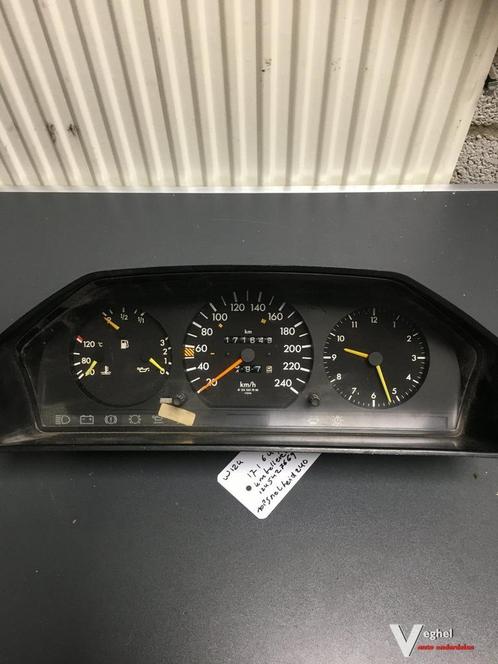 Mercedes W124  Benzine  124 542 7669    Km Tellerklok, Auto-onderdelen, Dashboard en Schakelaars, Gebruikt, Ophalen of Verzenden