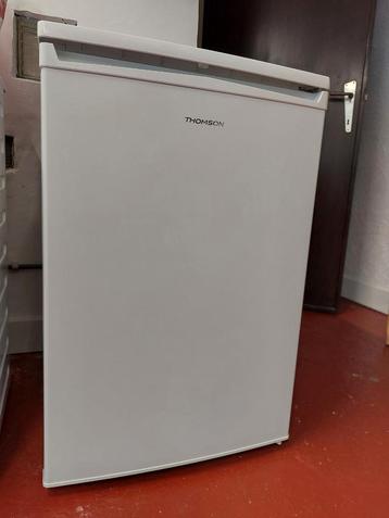 Degelijke, stille diepvries (tafelmodel) te koop, Elektronische apparatuur, Vriezers en Diepvrieskisten, Ophalen