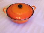 Le creuset 32 - oranje ronde braadpan - zeer goede staat, Ophalen of Verzenden, Zo goed als nieuw, Gietijzer, Koekenpan of Braadpan