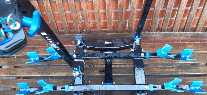 Porte-taxis pour vélos et voitures, Autos : Divers, Porte-vélos, Comme neuf, Support d'attelage, 2 vélos, Vélo électrique, Enlèvement