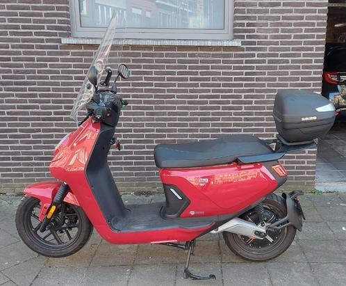 Electrische scooter NIU MQi GT, Fietsen en Brommers, Scooters | Overige merken, Zo goed als nieuw, Klasse B (45 km/u), Elektrisch