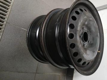 16 inch stalen velgen beschikbaar voor biedingen
