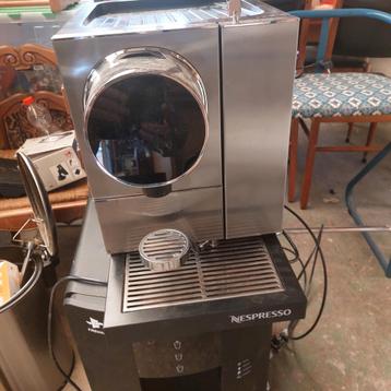 Koffiezet nespresso momento 100 beschikbaar voor biedingen