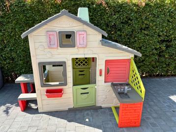 Smoby speelhuisje met keukentje, pic nic bank beschikbaar voor biedingen