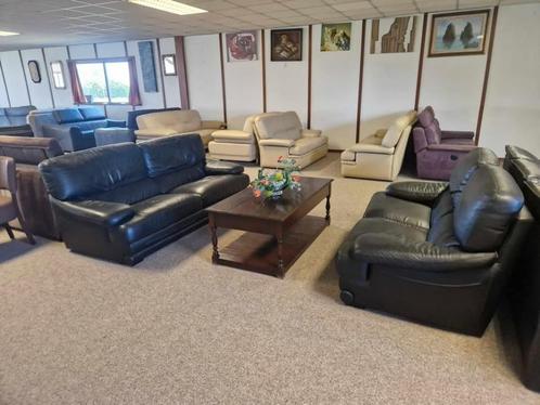 ZWARTE LEDEREN SALON 3 EN 2 ZIT, Huis en Inrichting, Stoelen, Gebruikt, Leer, Ophalen