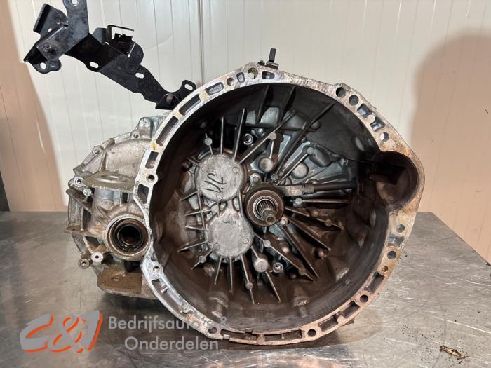 Boîte de vitesse d'un Renault Trafic, Autos : Pièces & Accessoires, Transmission & Accessoires, Renault, Utilisé, 3 mois de garantie