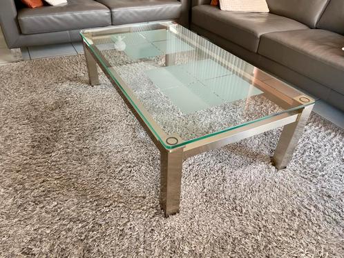 Salontafel met glazen blad en nikkel onderstel, Huis en Inrichting, Tafels | Salontafels, Zo goed als nieuw, Minder dan 50 cm