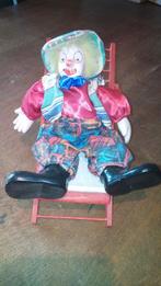 Clowntje in ligzeteltje, Verzamelen, Poppen, Ophalen of Verzenden, Zo goed als nieuw