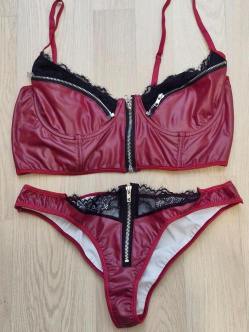 Lingerie Setje Wetlook Met Kant Bordeaux, Kleding | Dames, Ondergoed en Lingerie, Setje, Overige kleuren, Ophalen of Verzenden