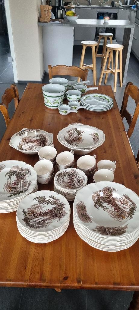 Vaisselle Johnson Bros England, Antiquités & Art, Antiquités | Services (vaisselle) complet, Enlèvement