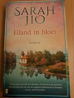 Sarah Jio   Eiland in bloei, Gelezen, België, Ophalen of Verzenden, Sarah Jio
