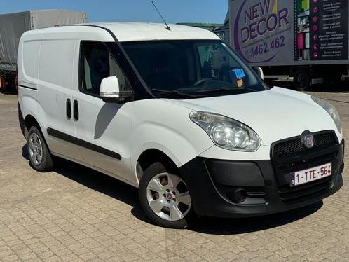 fiat doblo diesel multijet, Auto's, Bestelwagens en Lichte vracht, Particulier, ABS, Trekhaak, Fiat, Diesel, Euro 5, 5 deurs, Handgeschakeld