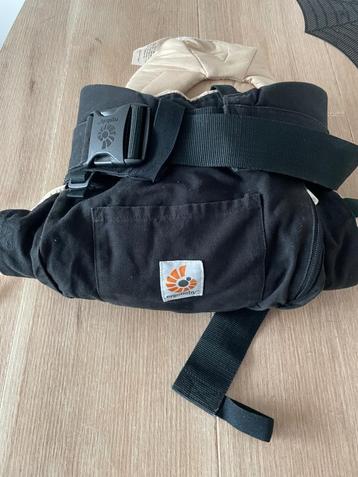 Ergobaby babycarrier en infant insert beschikbaar voor biedingen