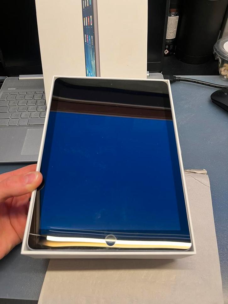 Apple iPad Air, Computers en Software, Apple iPads, Overige modellen, Wi-Fi, 10 inch, 32 GB, Grijs, Ophalen