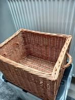 Mooie rieten mand net als nieuw te koop., Huis en Inrichting, Woonaccessoires | Schalen en Manden, Ophalen, Mand
