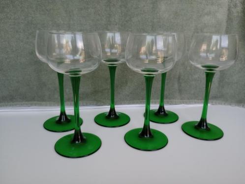 6x verres vintage sur une fine base verte, Collections, Verres & Petits Verres, Comme neuf, Autres types, Enlèvement ou Envoi