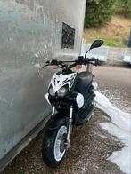 Mbk stunt klasse b, Fietsen en Brommers, Ophalen, Zo goed als nieuw