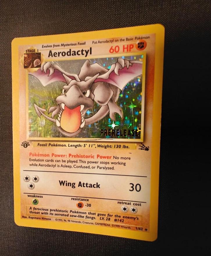 Pokémon kaart Aerodactyl – Fossil 1/62 – Holo 1ste edition), Hobby en Vrije tijd, Verzamelkaartspellen | Pokémon, Zo goed als nieuw
