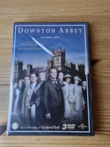 DVD Downton Abbey Season one  beschikbaar voor biedingen