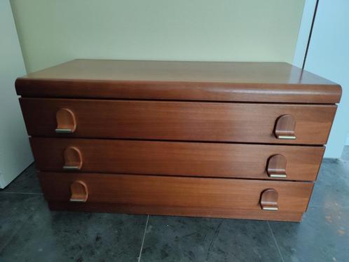 Ladekasten/nachtkastjes (set van 3) 'Moser' vintage, Antiek en Kunst, Antiek | Meubels | Kasten, Ophalen